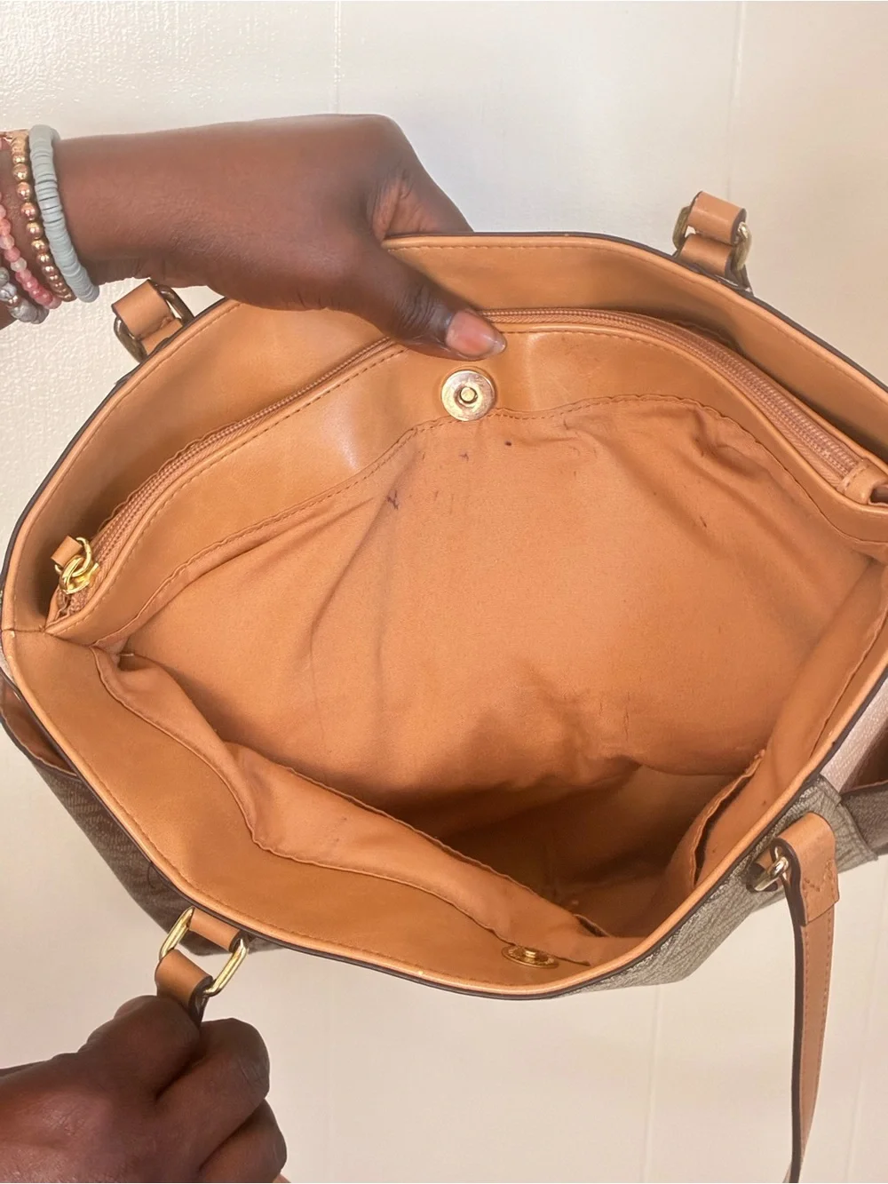 Liz Claiborne super cute